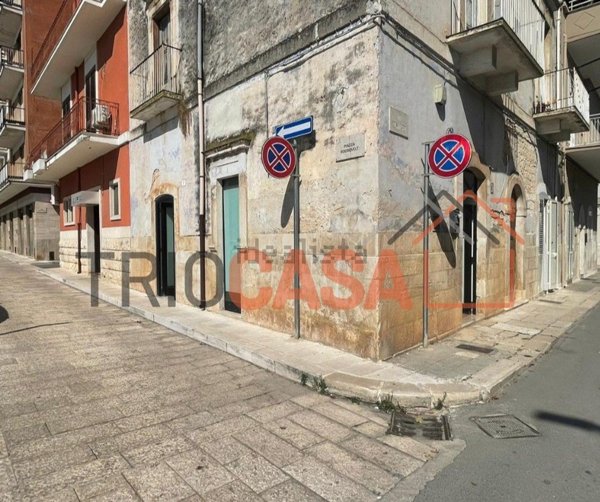 locale commerciale in vendita a Palo del Colle