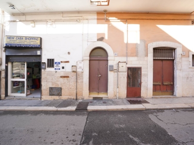 locale commerciale in vendita a Palo del Colle