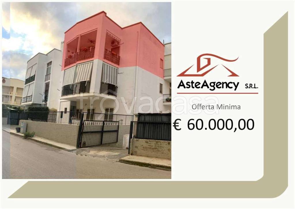 appartamento in vendita a Palo del Colle in zona Auricarro