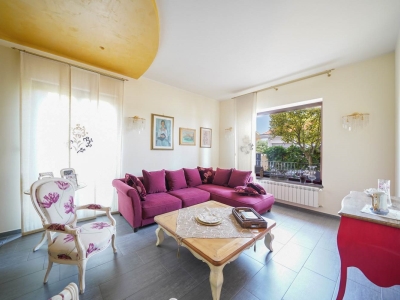 casa indipendente in vendita a Palo del Colle in zona Auricarro