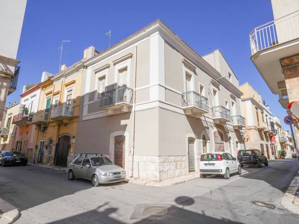 casa indipendente in vendita a Palo del Colle