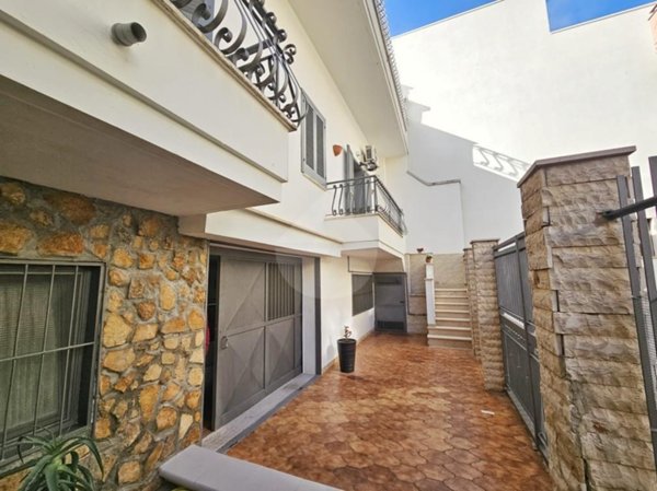 casa indipendente in vendita a Palo del Colle