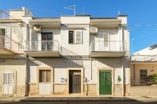 appartamento in vendita a Palo del Colle in zona Auricarro