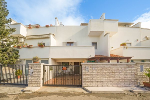 casa indipendente in vendita a Palo del Colle