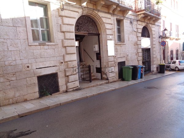 locale commerciale in vendita a Palo del Colle