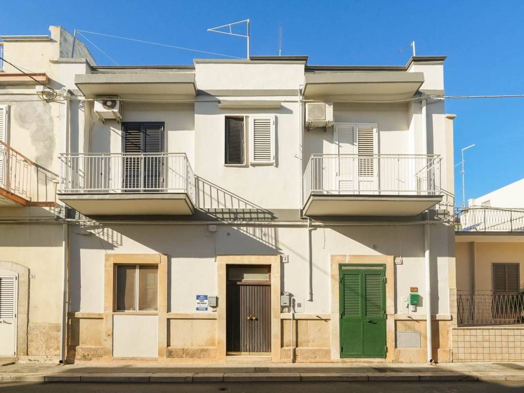 appartamento in vendita a Palo del Colle in zona Auricarro