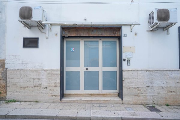 locale commerciale in vendita a Palo del Colle