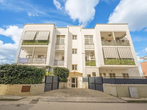 appartamento in vendita a Palo del Colle in zona Auricarro