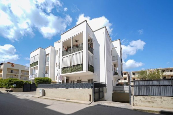 monolocale in vendita a Palo del Colle in zona Auricarro