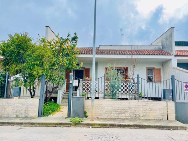 casa indipendente in vendita a Palo del Colle