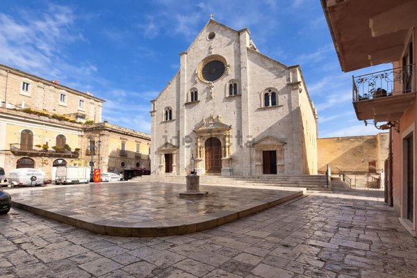 intera palazzina in vendita a Palo del Colle
