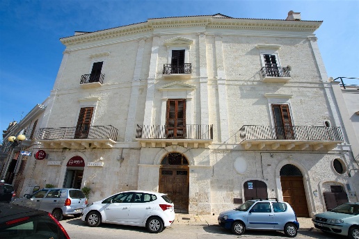 locale commerciale in vendita a Palo del Colle