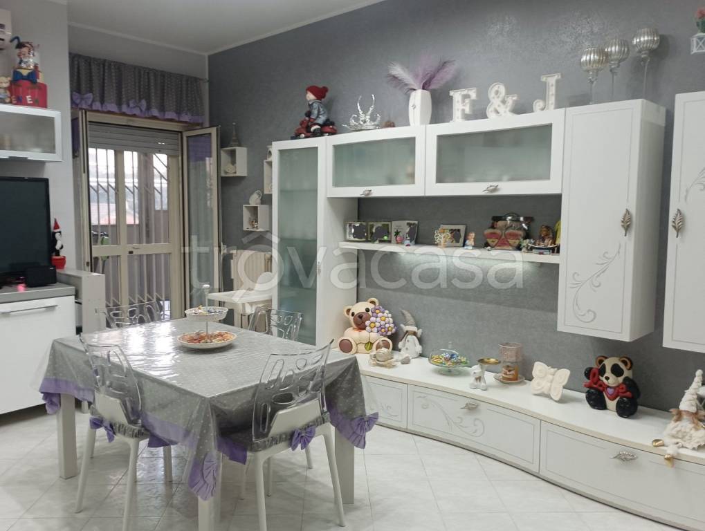 appartamento in vendita a Palo del Colle in zona Auricarro