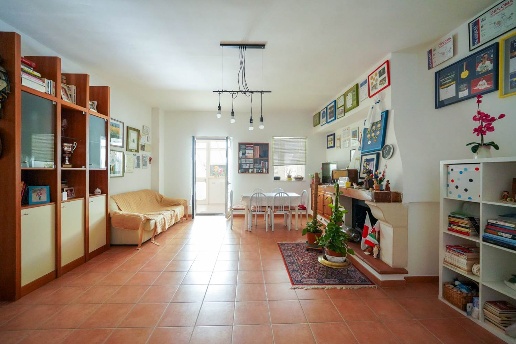 casa indipendente in vendita a Palo del Colle in zona Auricarro