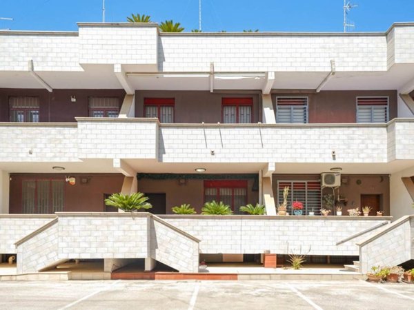 casa indipendente in vendita a Palo del Colle