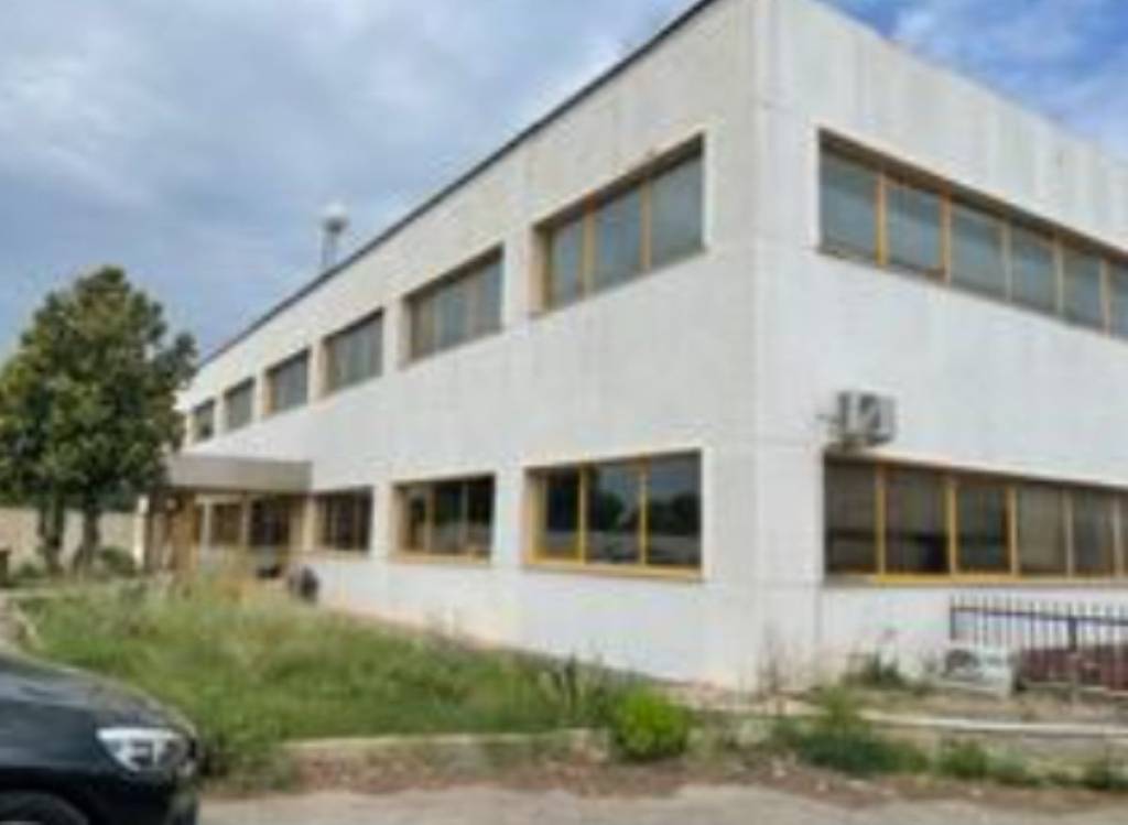 locale commerciale in vendita a Palo del Colle