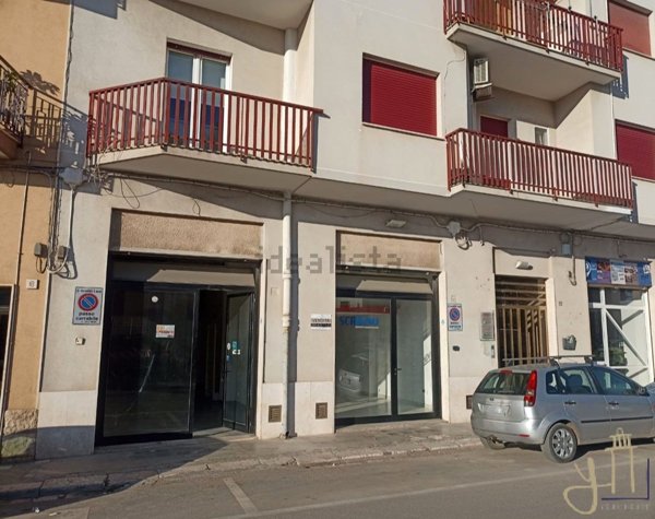 locale commerciale in vendita a Polignano a Mare