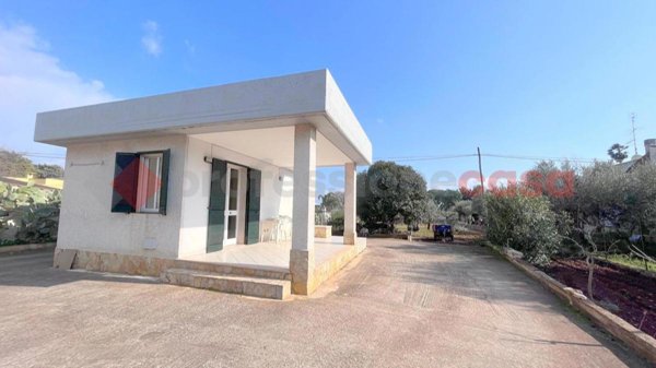 casa indipendente in vendita a Polignano a Mare