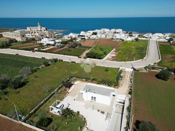 casa indipendente in vendita a Polignano a Mare