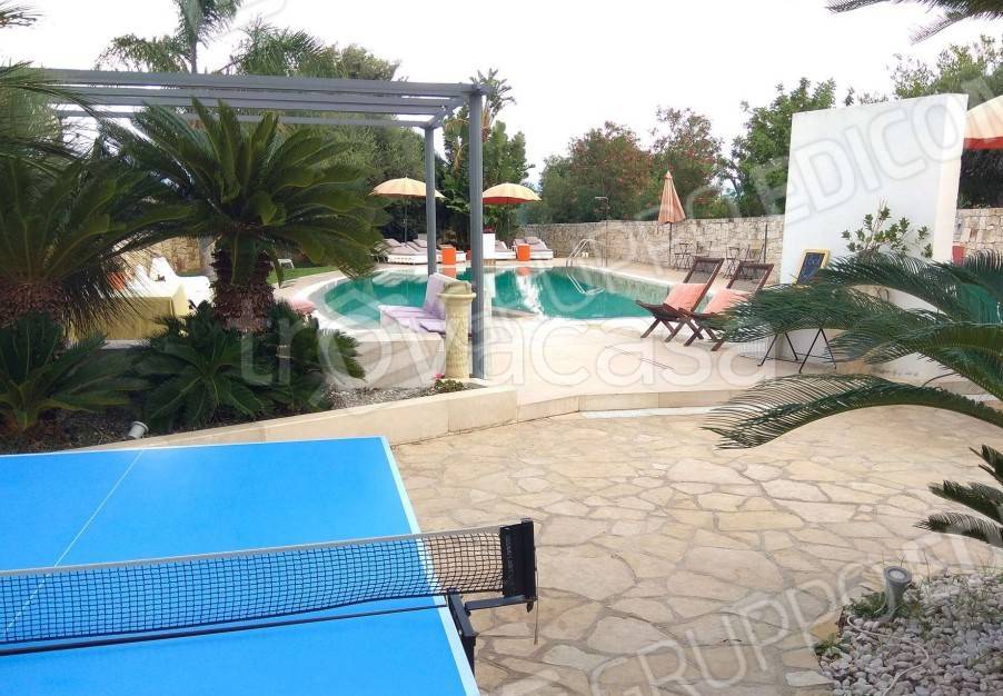 casa indipendente in vendita a Polignano a Mare