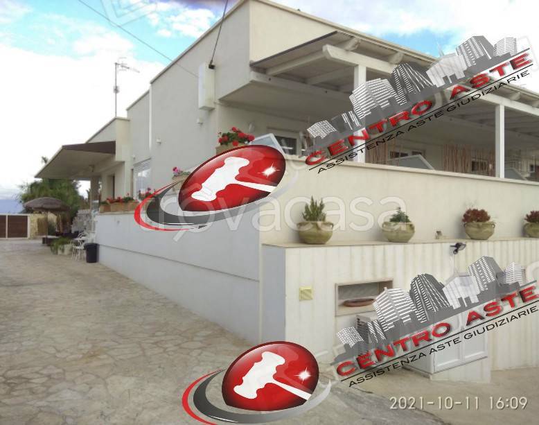 casa indipendente in vendita a Polignano a Mare