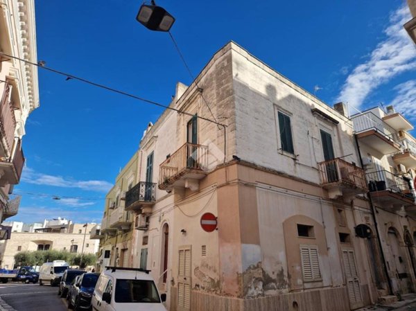 casa indipendente in vendita a Polignano a Mare