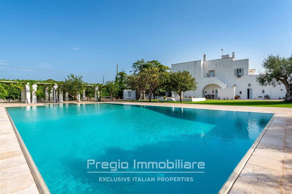 locale di sgombero in vendita a Polignano a Mare