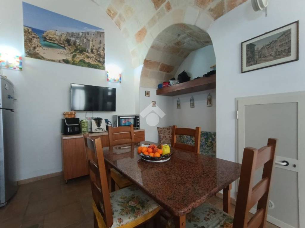 casa indipendente in vendita a Polignano a Mare