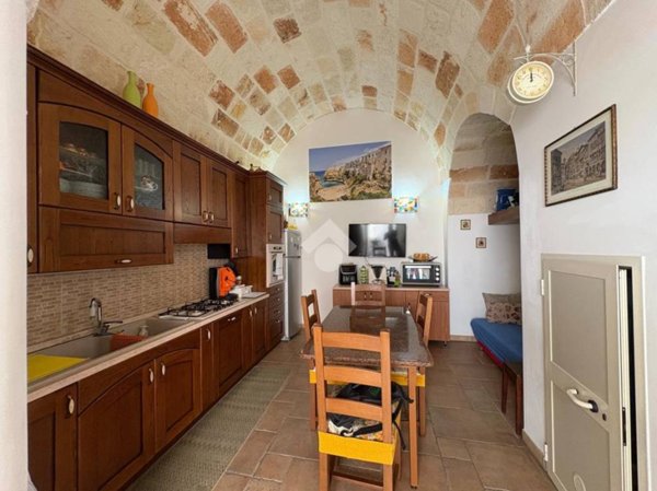 casa indipendente in vendita a Polignano a Mare