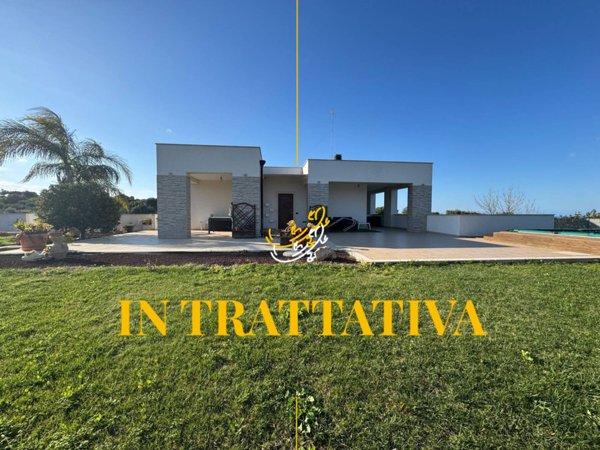 casa indipendente in vendita a Polignano a Mare