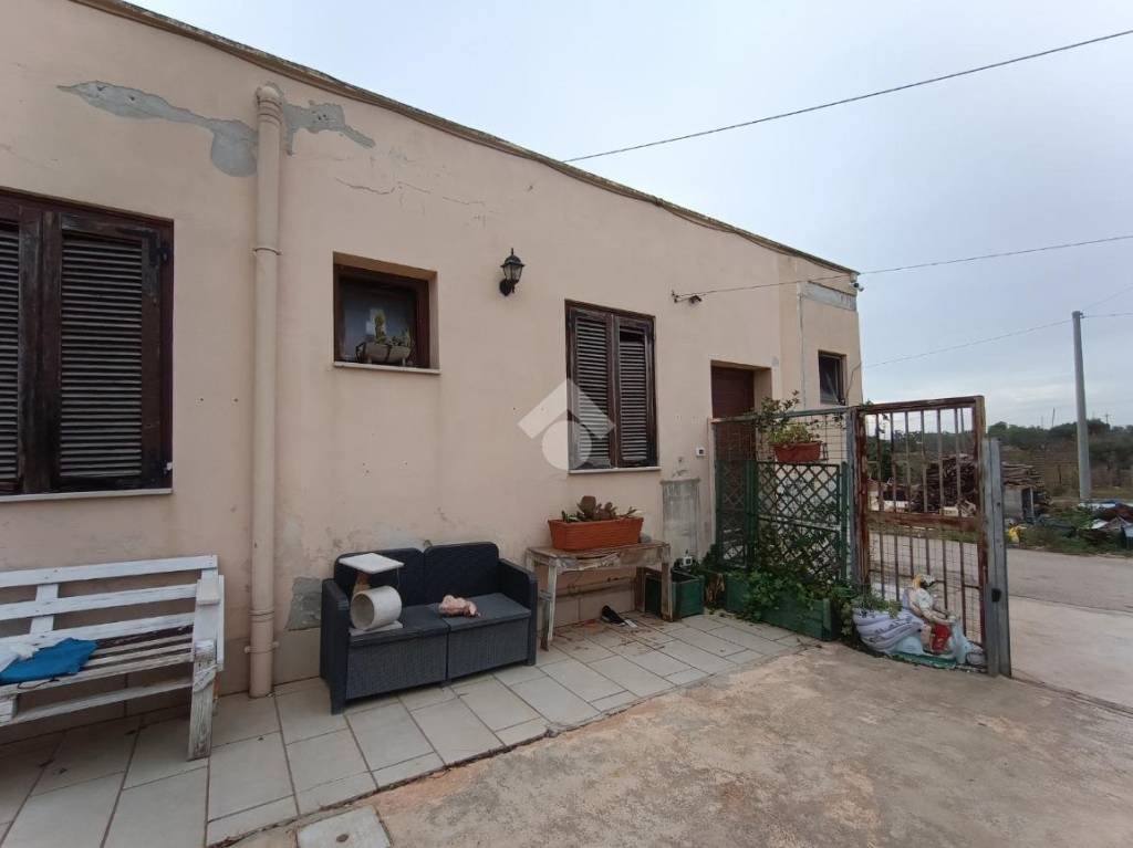 casa indipendente in vendita a Polignano a Mare