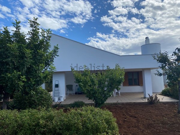 casa indipendente in vendita a Polignano a Mare