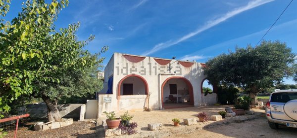 casa indipendente in vendita a Polignano a Mare