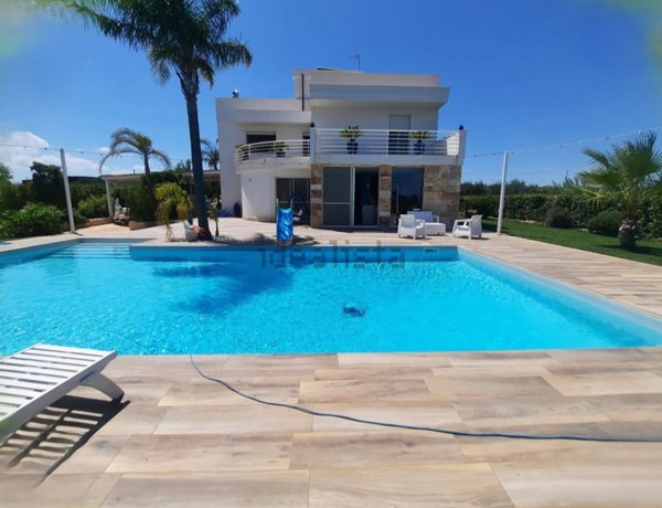 casa indipendente in vendita a Polignano a Mare