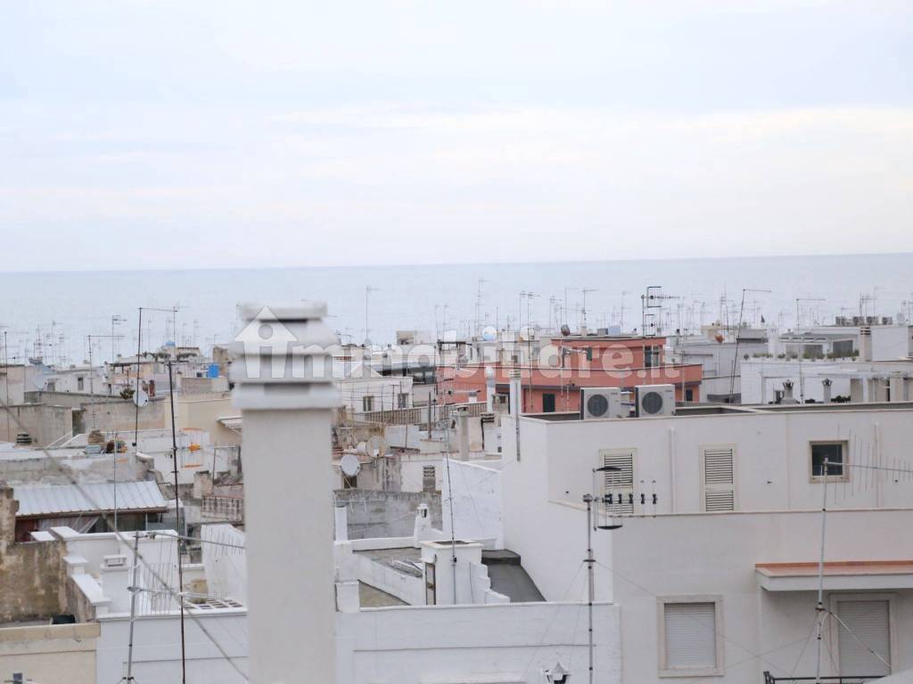 locale commerciale in vendita a Polignano a Mare