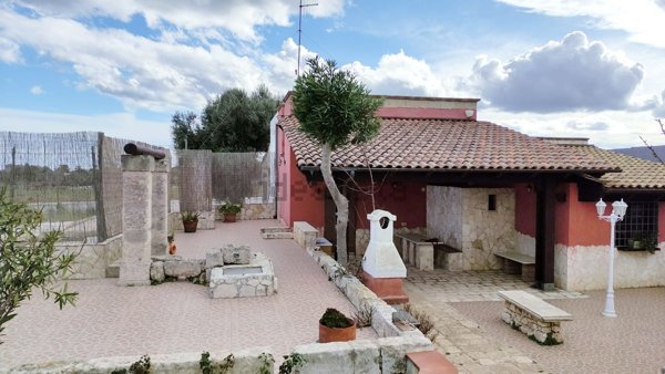 casa indipendente in vendita a Polignano a Mare