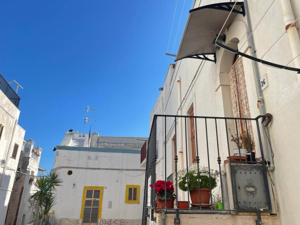 casa indipendente in vendita a Polignano a Mare