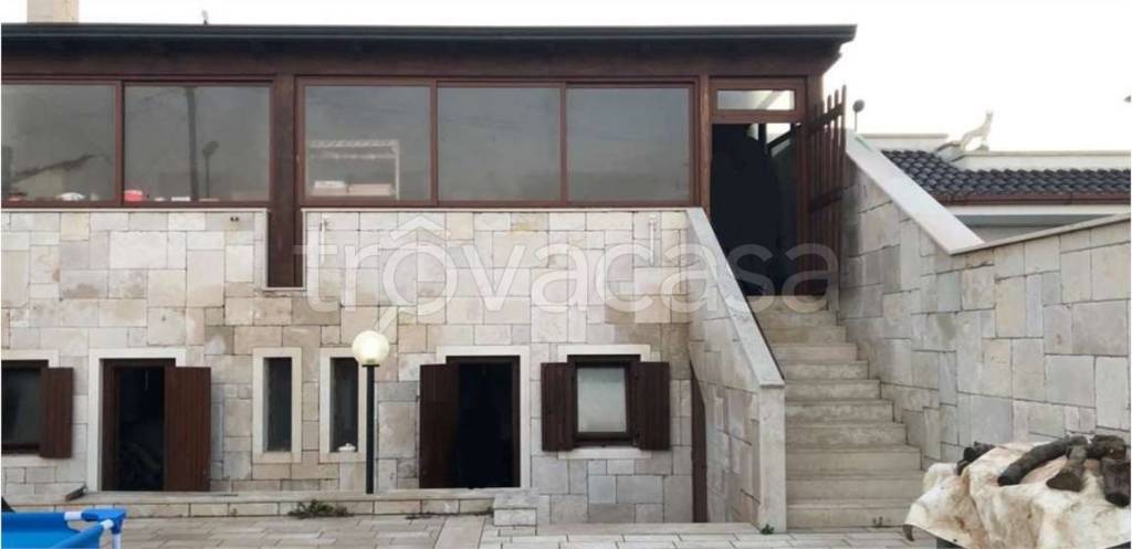 casa indipendente in vendita a Polignano a Mare