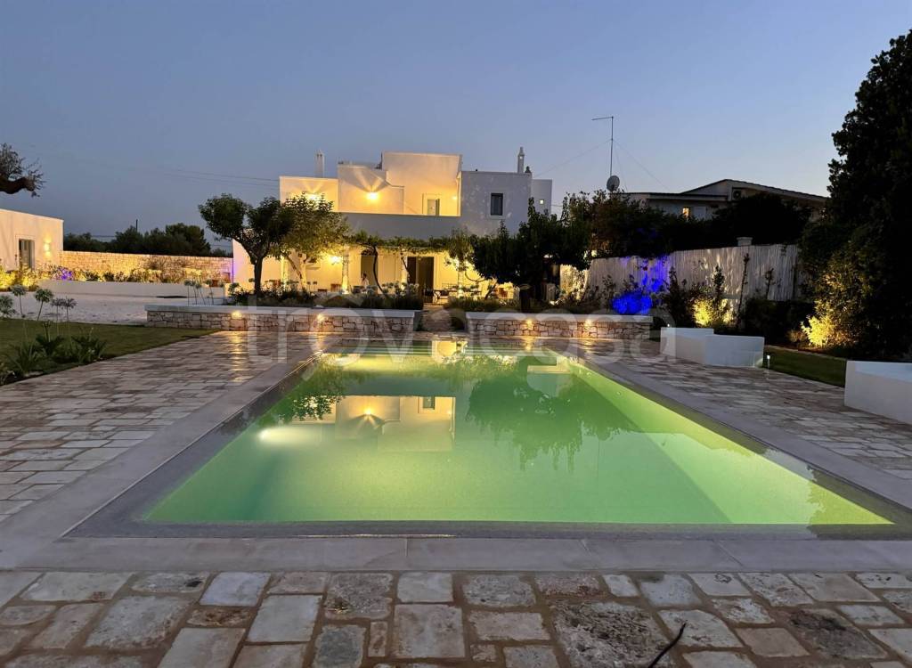 casa indipendente in vendita a Polignano a Mare