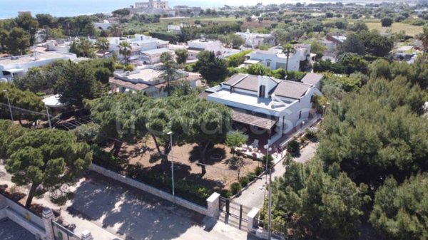 casa indipendente in vendita a Polignano a Mare