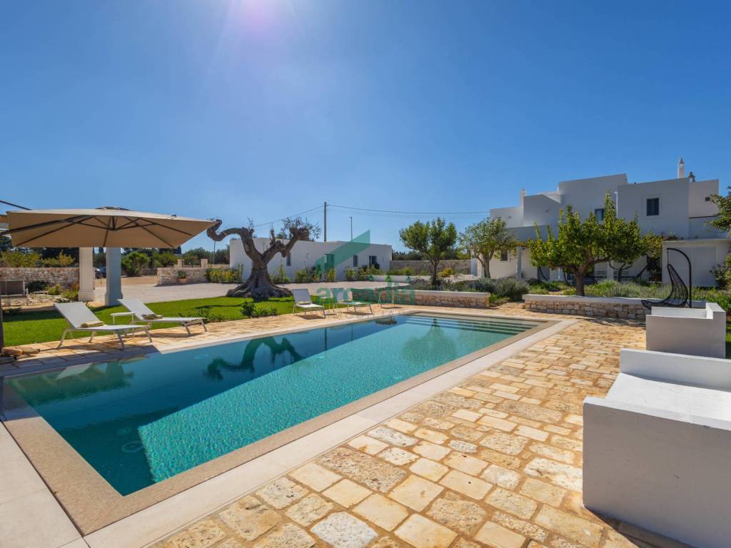 casa indipendente in vendita a Polignano a Mare