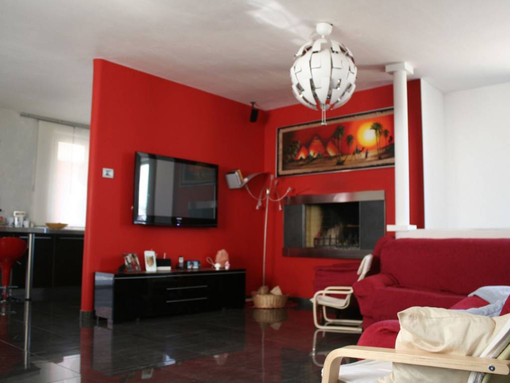 casa indipendente in vendita a Polignano a Mare in zona Cavuzzi