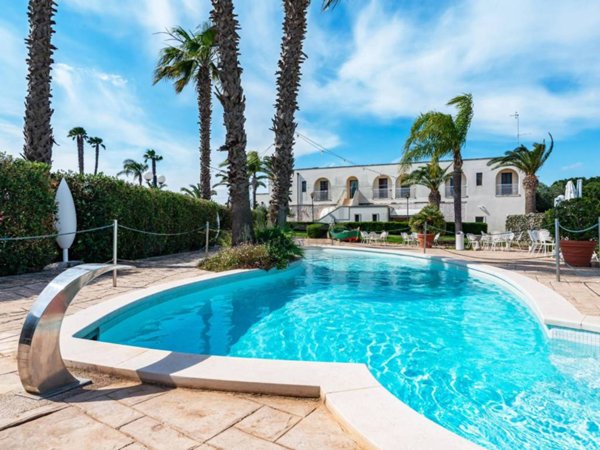 casa indipendente in vendita a Polignano a Mare