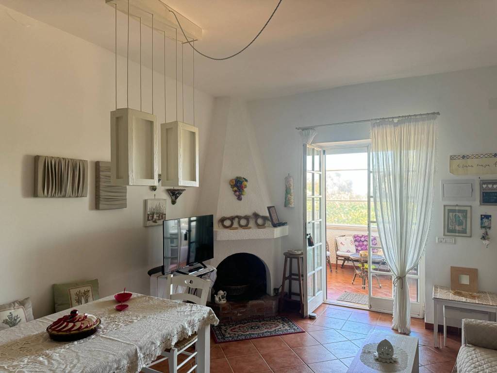 casa indipendente in vendita a Polignano a Mare