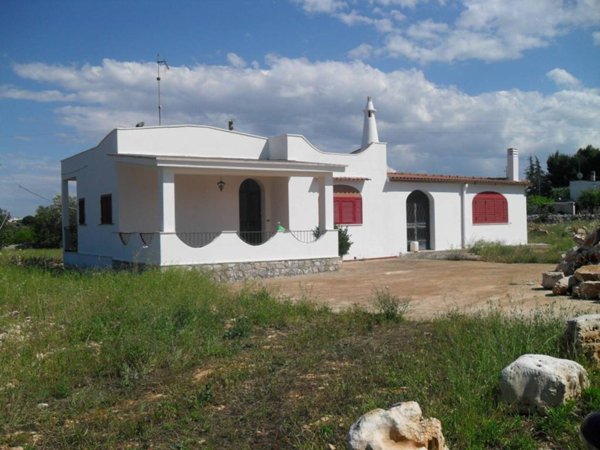 casa indipendente in vendita a Polignano a Mare