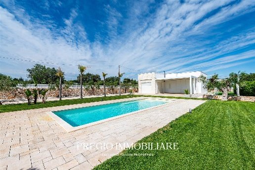 casa indipendente in vendita a Polignano a Mare