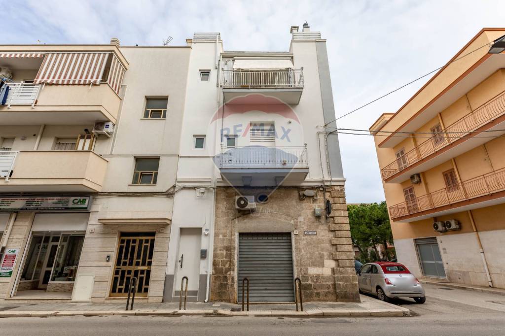 casa indipendente in vendita a Polignano a Mare