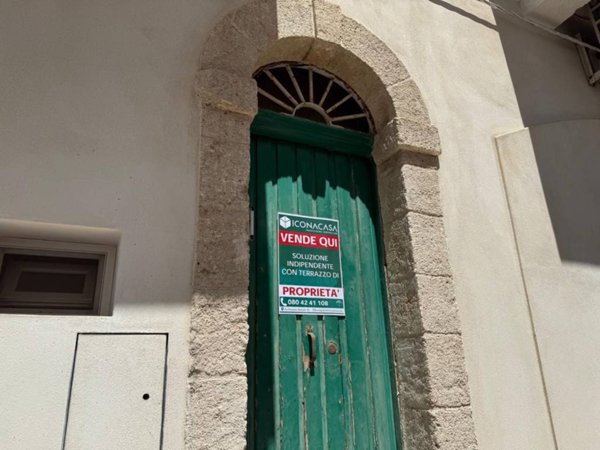 casa indipendente in vendita a Polignano a Mare