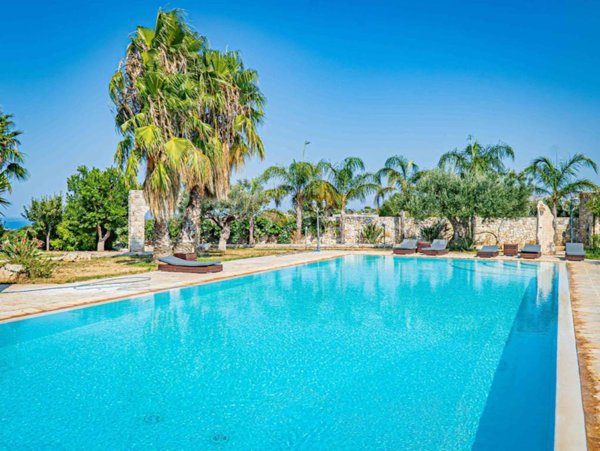 casa indipendente in vendita a Polignano a Mare