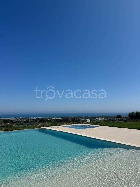 casa indipendente in vendita a Polignano a Mare